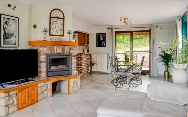 Holiday Home in Hamoir Filot With Pool