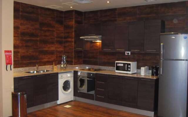 Al Manzil Suites - 2 Adliya