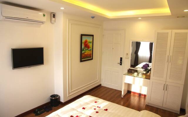 Lotus Hotel Van Phuc - by BayLuxury