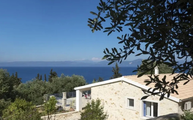 Monodendri Blue in Paxi