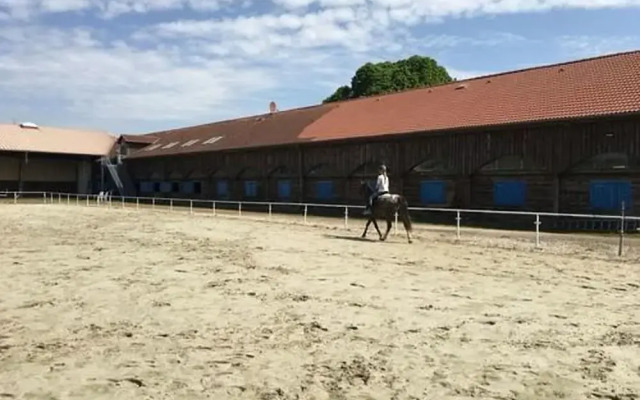 HOTEL alter Landsitz
