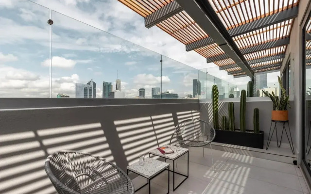 Casai Roma 1BR Chic PH