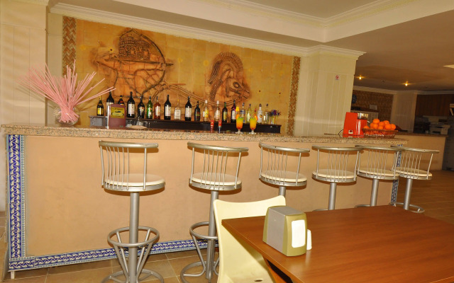 Golden Star Otel