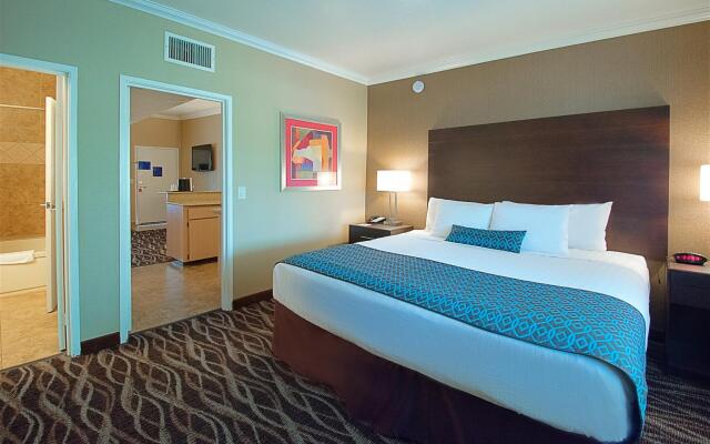 Hotel Tempe/Phoenix Airport InnSuites at the Mall