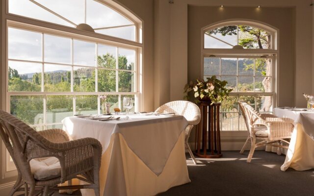 The Woodbridge Waterfront Rooms.