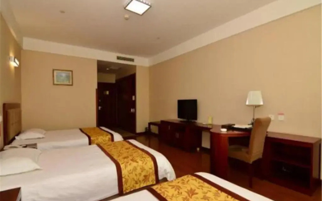 Qingdao Run Chun Lai Hotel