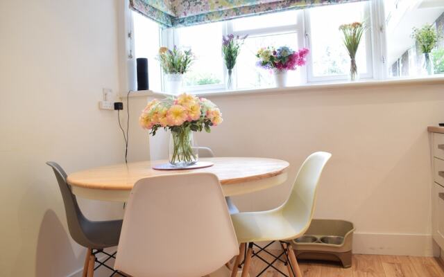 Beautiful 3 Bedroom Home in Parsons Green