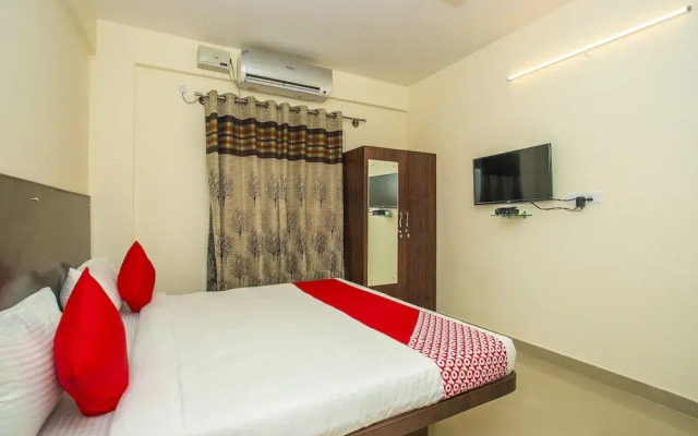OYO 19524 Maruthi Home Stays 2