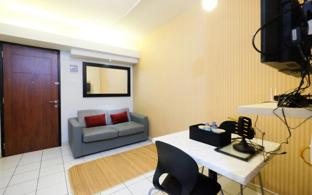 Homey and Comfy 2Br Apartment @ Kebagusan City by Travelio – Guest Rooms – Jakarta