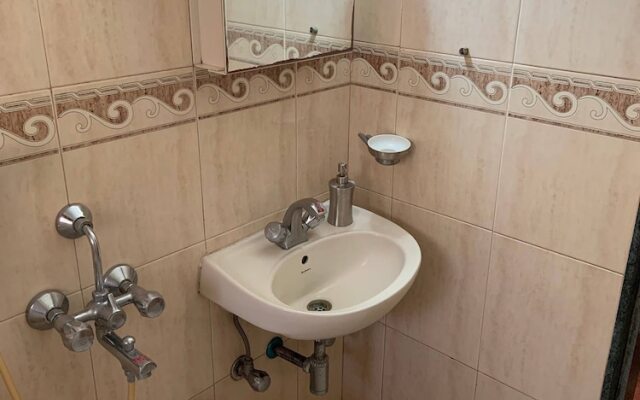 Comfortable Relaxing Stay In Bandra East