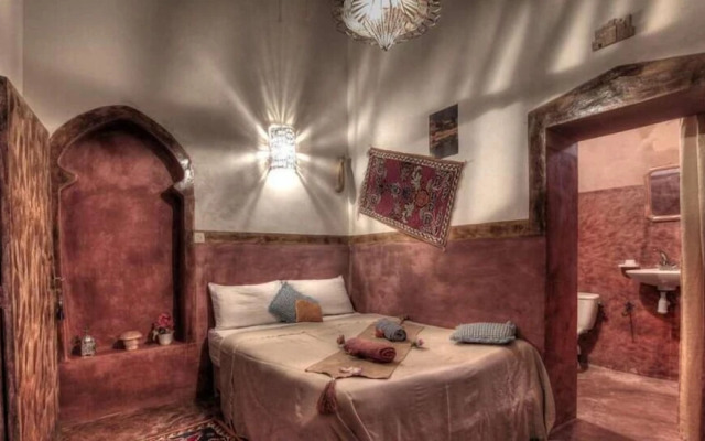 Auberge Tifaoute Kasbah