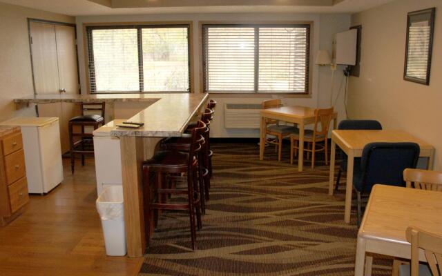 Boarders Inn & Suites by Cobblestone Hotels - Ripon