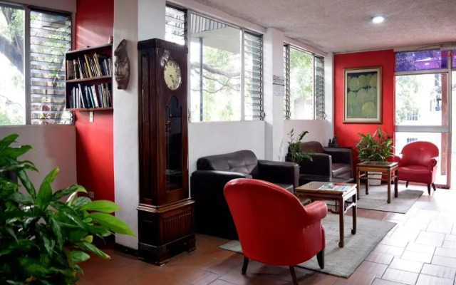 Novo Hotel & Suite