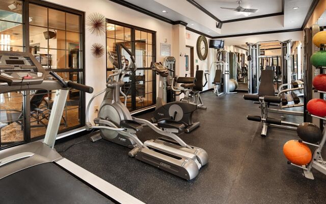 Best Western Plus Emerald Inn & Suites