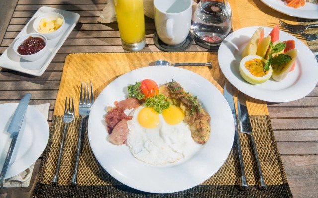Sri Sharavi Beach Villas & Spa