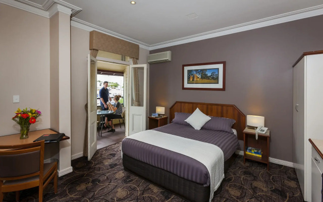 Quality Hotel Bayswater