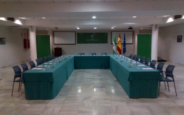 Albergue Inturjoven Sevilla - Hostel