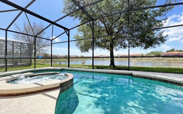 Villa Marcello 4 Bedroom Home by RedAwning