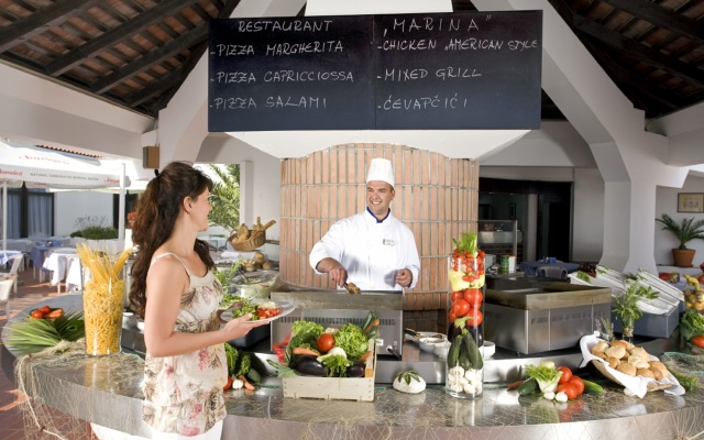 Lanterna Resort