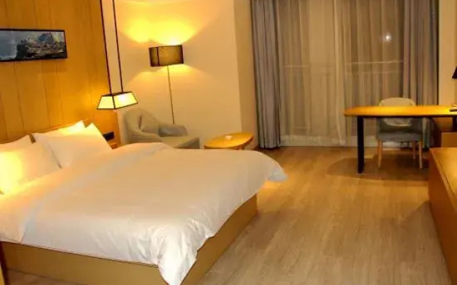Starway Hotel