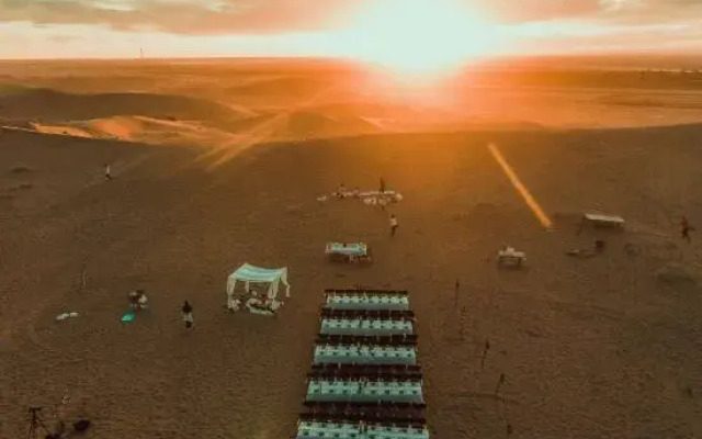 Dunhuang Mingsha Mountain Desert Starry Camp