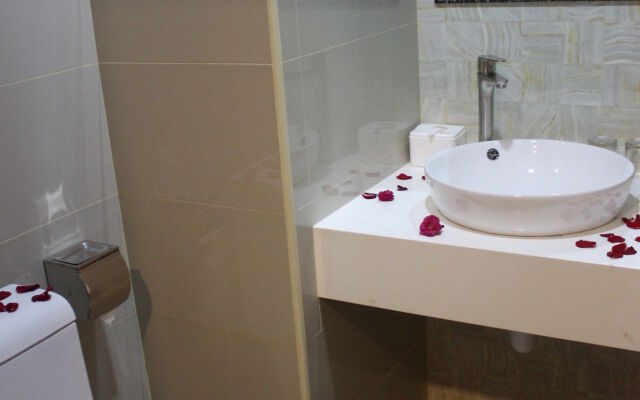 The Golden Bay Hotel Batam