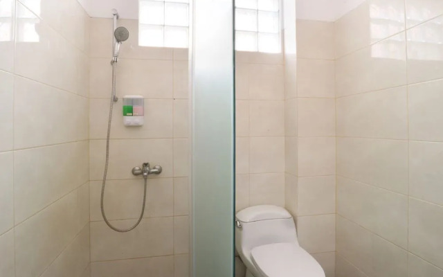 Maharani Guesthouse Tebet Syariah - Hostel