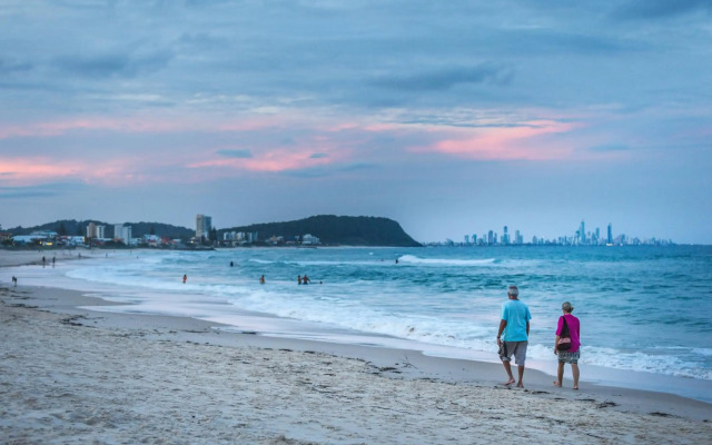 Currumbin Sands Holiday Apartments