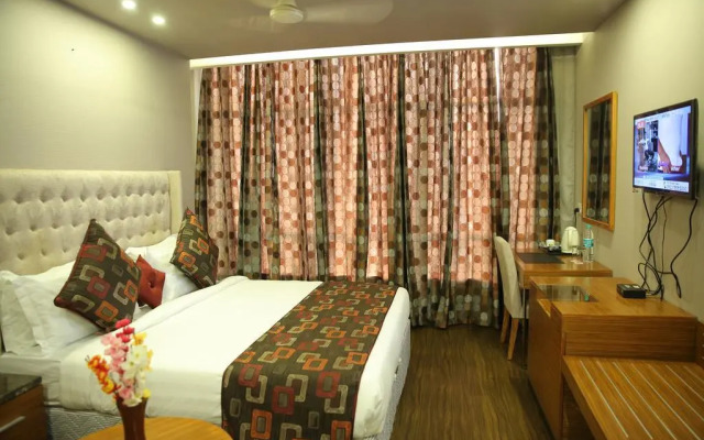 Hotel Sv Kashipur