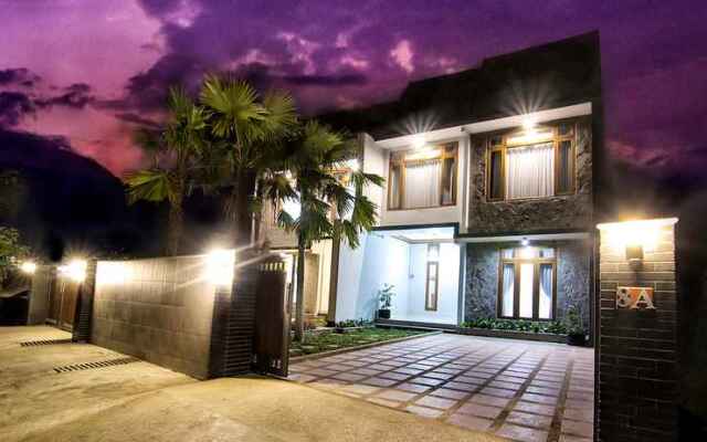 Vila Sawo Kecik Syariah