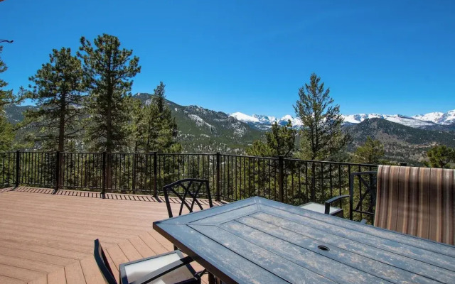 Macmillan Dog-friendly Vacation At Windcliff 4 Bedroom Home by RedAwning