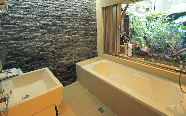 Jiufen Breeze B&B