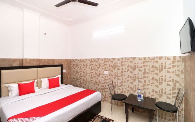 OYO 33475 Orient View