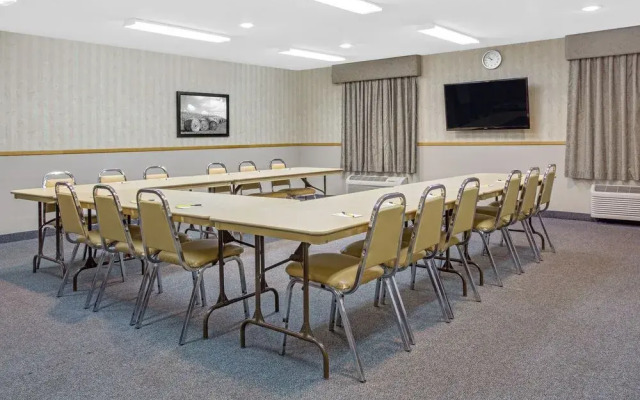 Super 8 Portage La Prairie MB