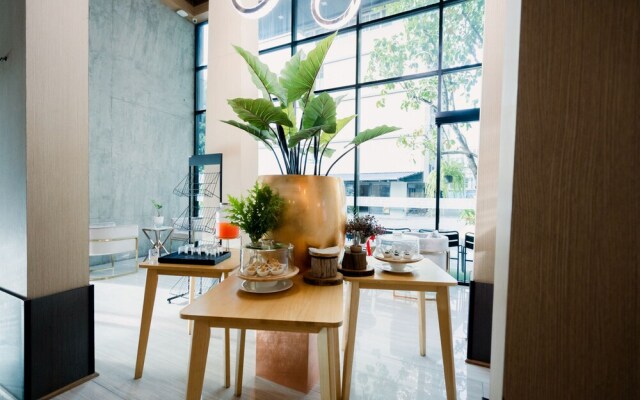The Riche Residence