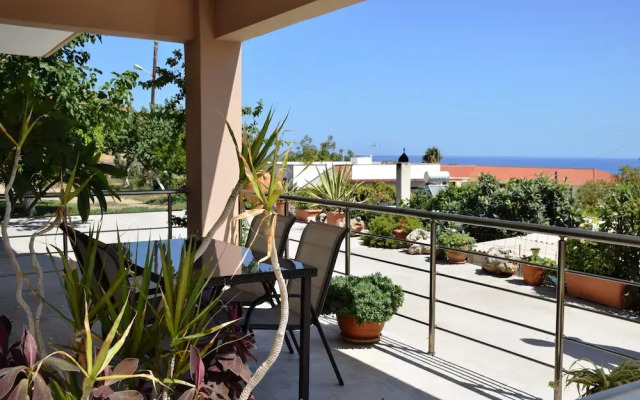 NeSo - Peter's Flat steps to Beach with Great Views