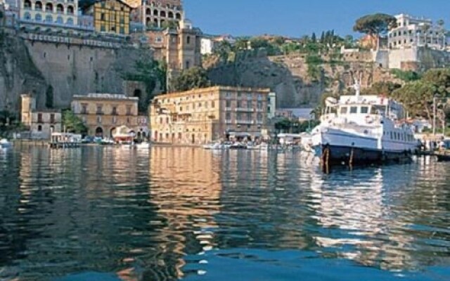 Sorrento Villa With Garden Sea View