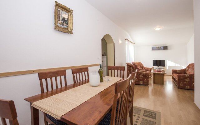 Apartments Rozalina