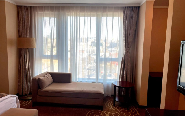 Inner Mongolia Grand Hotel Wangfujing - Image 7