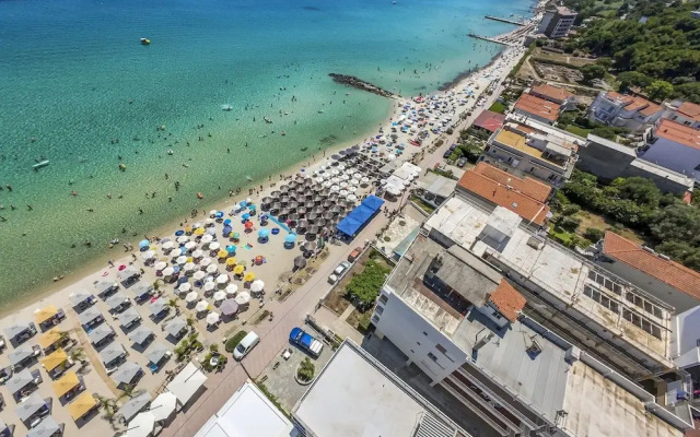 Poseidon Edge No6 by Rentalspro - Kallithea