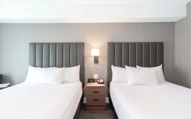 Sandman Signature Saskatoon South Hotel