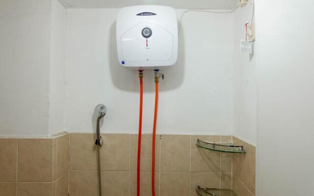 Sea View Studio Apartment at Green Bay Pluit