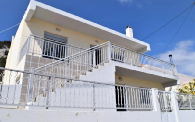 Monolithos Village Apartments