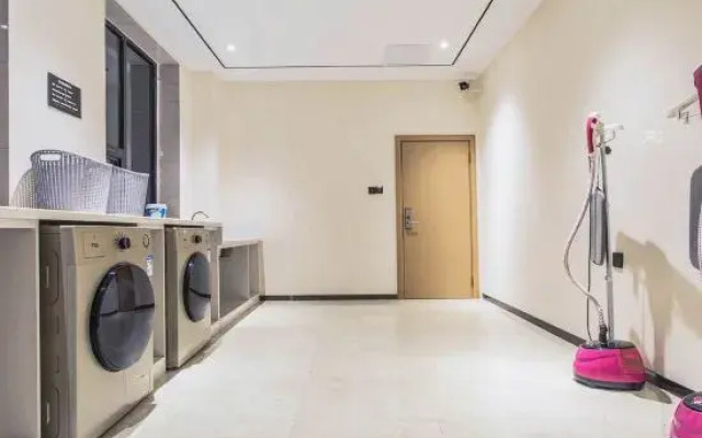 City Comfort Inn Hotel (Liuzhou Wuling Liutai Road)