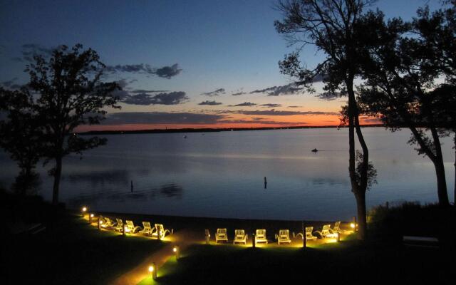 Best Western Premier The Lodge on Lake Detroit