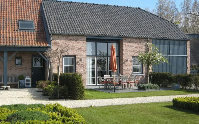 These two Holiday Homes Built in 2006