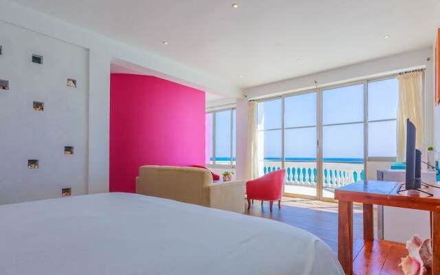 Villa Elena - Entire Property