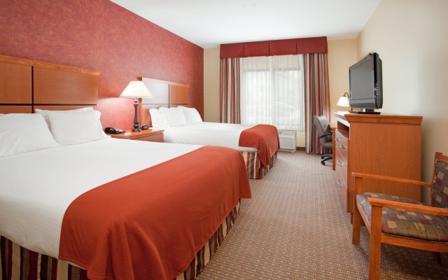 Holiday Inn Express & Suites Loveland, an IHG Hotel