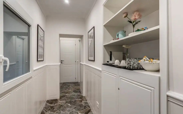 Spanish Steps Oasis Suites