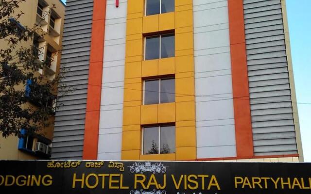 Hotel Raj Vista - Suites & Convention